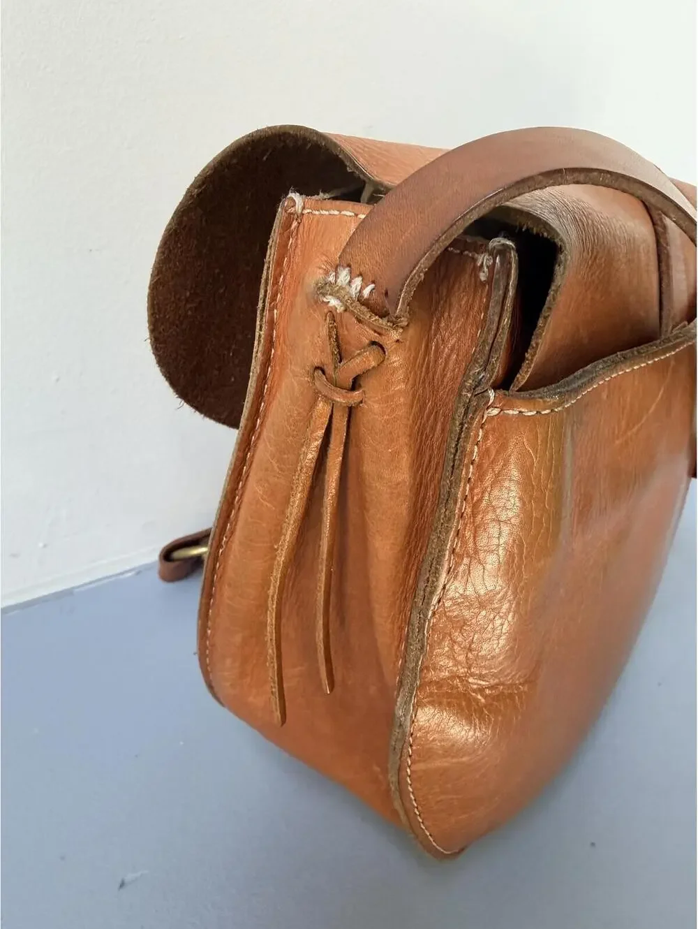 Madewell Cognac Leather Saddle Crossbody Bag - Picture 7 of 9